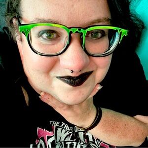 Meet your Posher, Lin